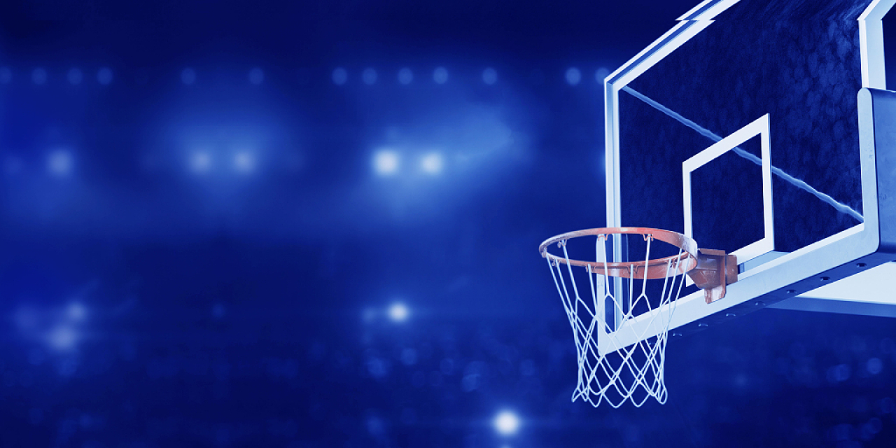 蓝色篮球框国际篮球日运动健身比赛展板背景
